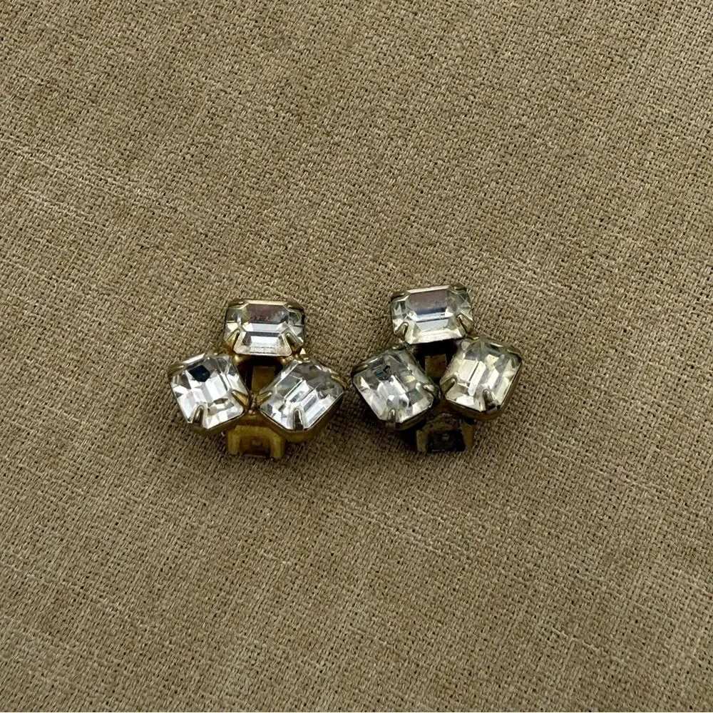 Vintage prong set Gold tone and Silver glassCrystal clip on Earrings
